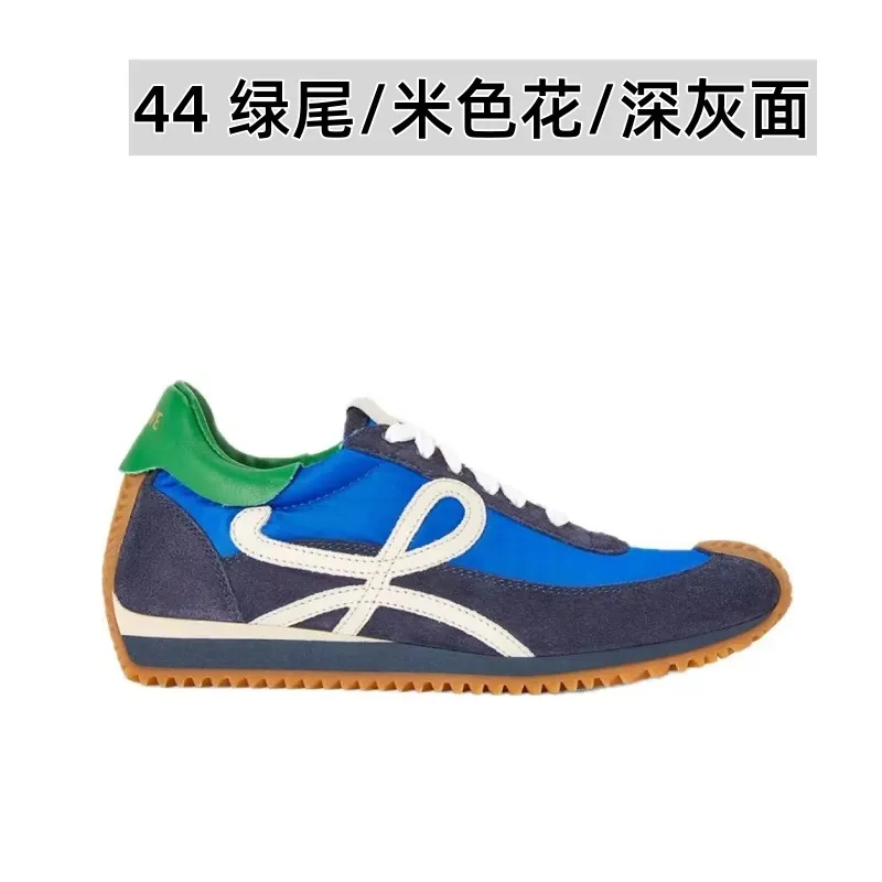 👟👟Ex-factory price 520👟👟 Men's size +10 Super 🔥Hot [LOEWE·Loewe] Forrest Gump shoes, invincible foot feel! The most popular model of the year, shoes with high moral training inside! 2025 new product series 💯Spliced ​​upper. The hidden inner height is soft and comfortable, and the minimalist style is very eye-catching. It is very advanced no matter how you match it. The heel design is novel. Soft and comfortable, and the splicing is light and comfortable: the foot feels invincible. It is rated as the most comfortable running style. It feels like walking on flat ground❤️Original details! The low-cut shoes have the initials of the brand logo on the side, making them a must-have for your shoe cabinet! Upper: imported suede + cowhide + original cloth splicing, cowhide foot pads, original customized abrasive tool combination outsole! Original packaging! 🏆 ✦Upper: imported suede + cowhide + original fabric splicing ✦Insole: movable latex cowhide insole ✦Outsole: original molded TPU combination outsole ✦Female size: 35--40, ✦Male size: 39--45,